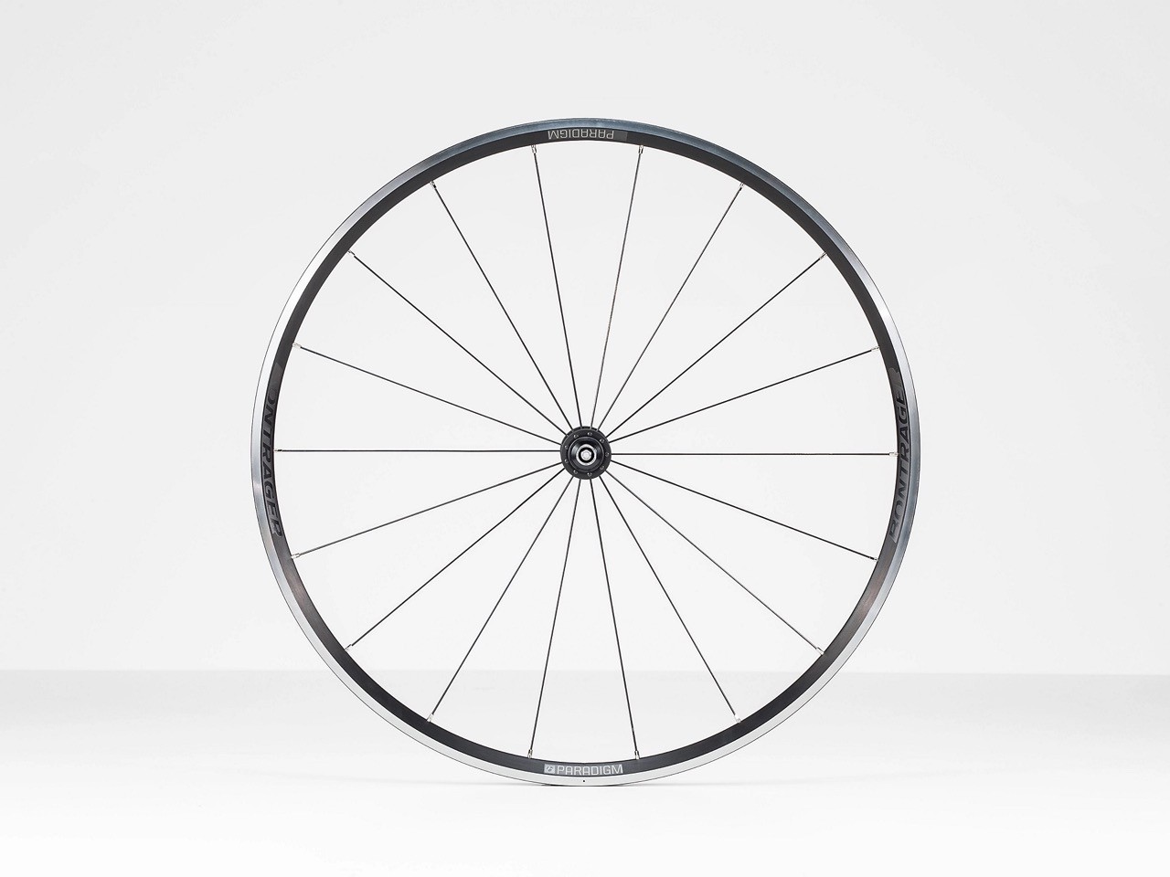 Zapletené kolo BONTRAGER Paradigm zadní 130/5