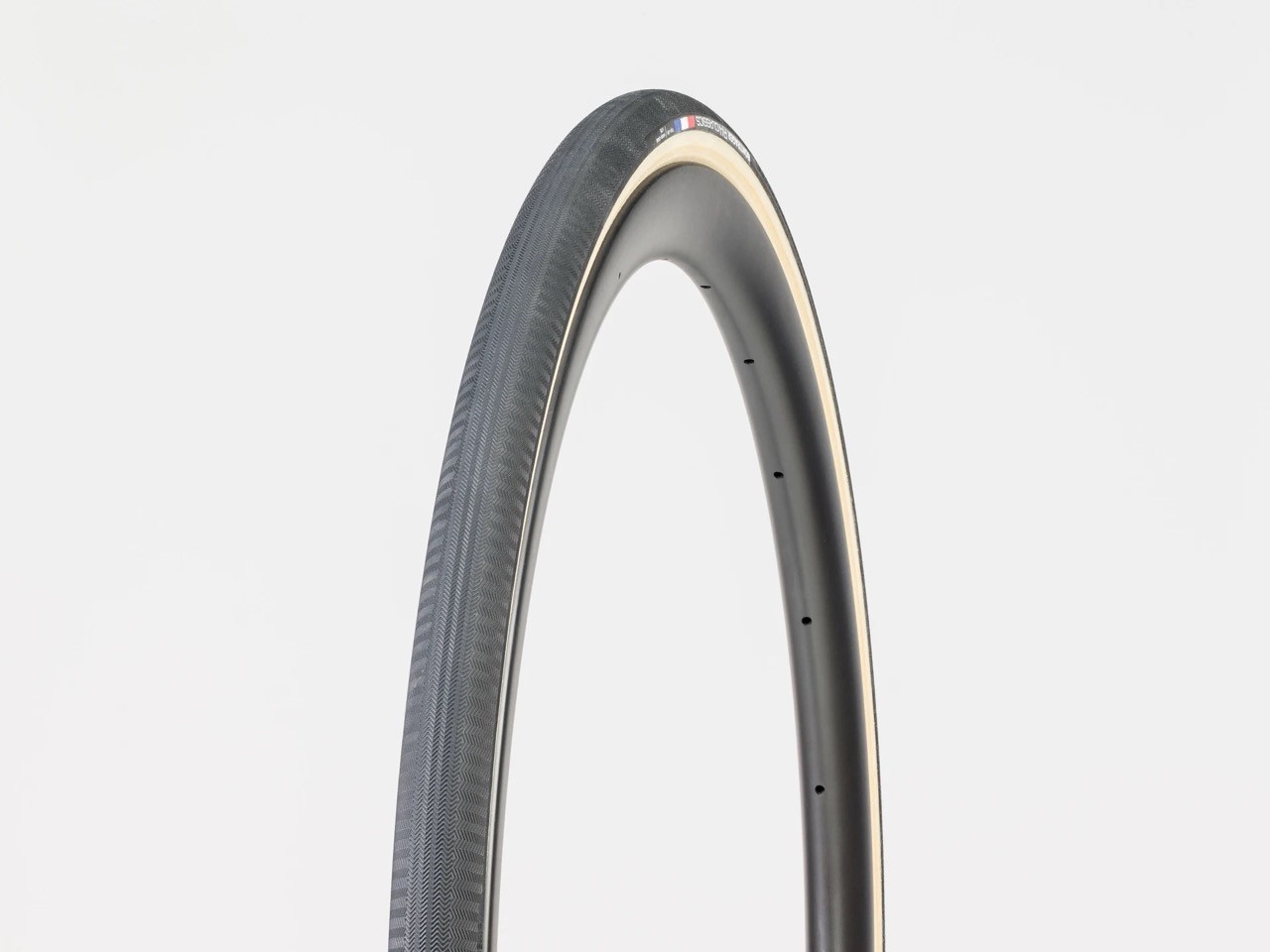Plášť BONTRAGER R4 Classics Hard-Case Lite 700x28C